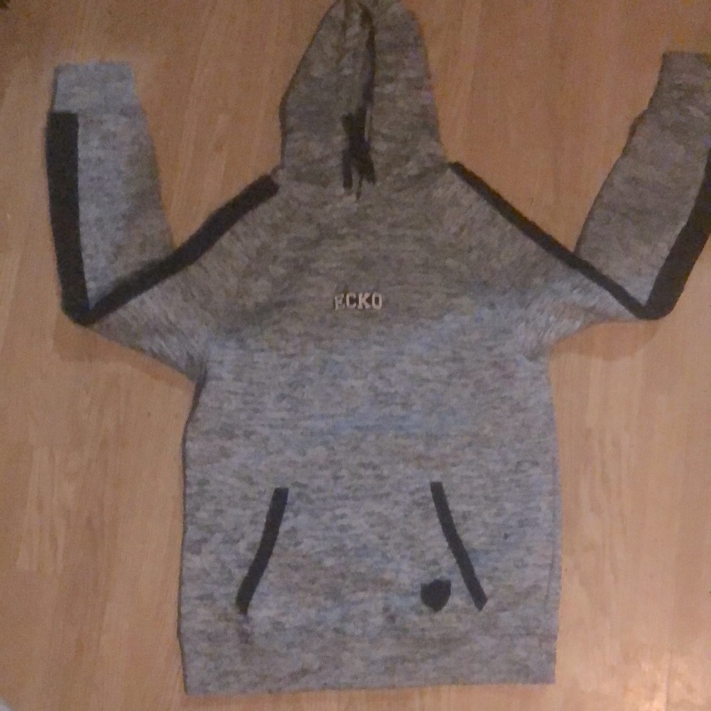 Ecko sweater